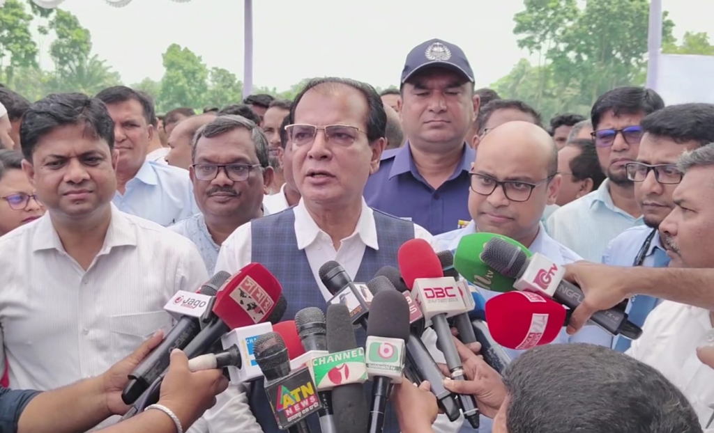 ৫ বছরে এক কোটি কর্মসংস্থান সৃষ্টির লক্ষ্য সরকারের: ত্রাণমন্ত্রী