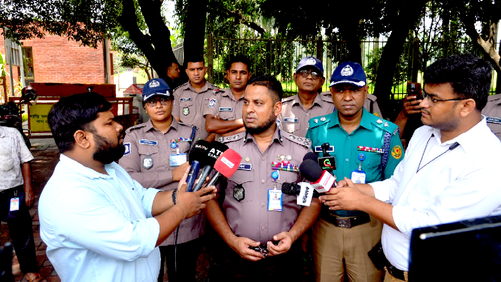 অবৈধ হাইড্রোলিক হর্ন ও হুটার ব্যবহার করলে কঠোর ব্যবস্থা