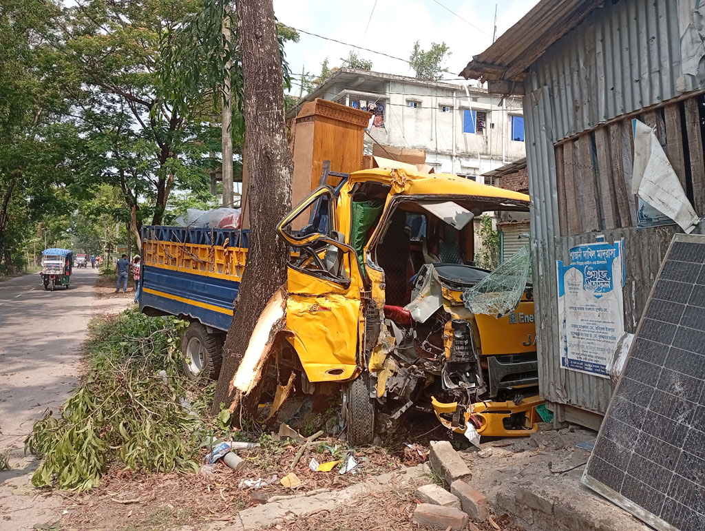 হাঁটতে বেরিয়ে প্রাণ গেল সাবেক ব্যাংক কর্মকর্তার