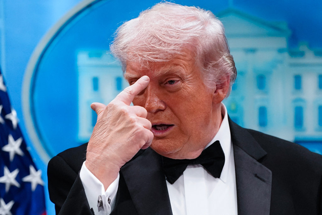 আমি ধর্ষক বা শিশুকামী নই: ট্রাম্প