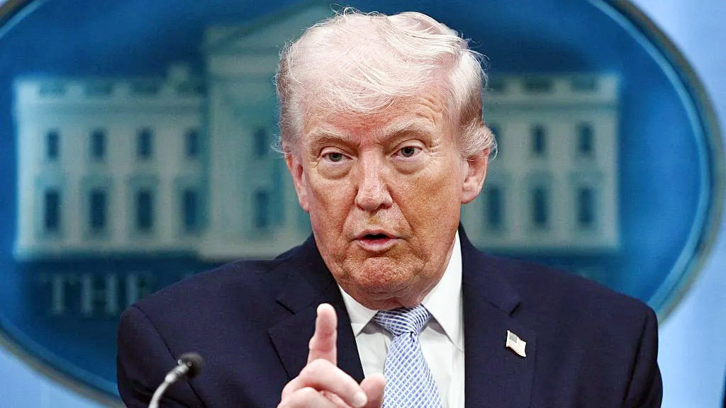 নৌ-অবরোধ কী, হরমুজ প্রণালিতে কীভাবে কাজ করবে এই মার্কিন রণকৌশল