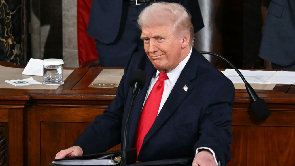 লেবানন ও ইসরায়েলের মধ্যে ১০ দিনের যুদ্ধবিরতি ঘোষণা ট্রাম্পের