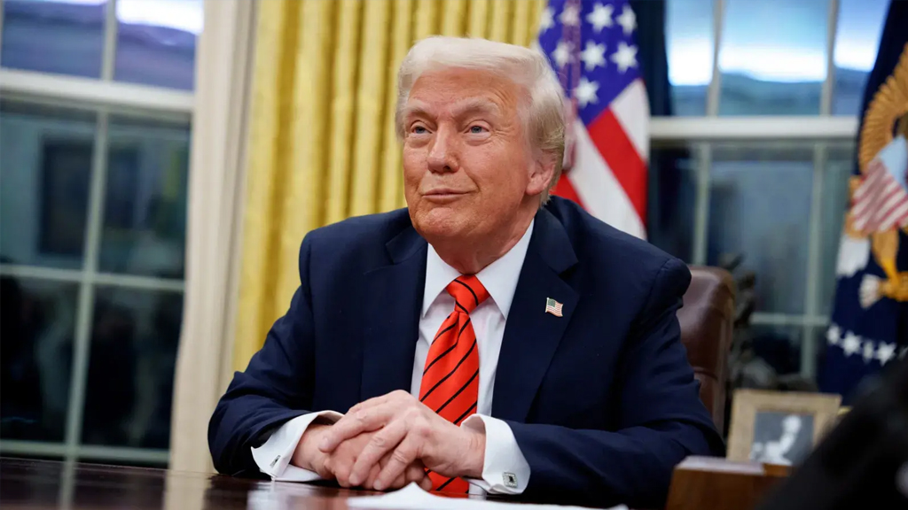 যুক্তরাষ্ট্রে প্রতিভাবান মানুষ নেই, তাই বিদেশি টানতে আগ্রহী ট্রাম্প