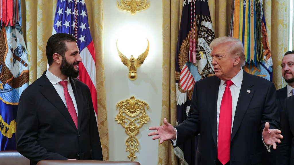 তোমার বিবি কয়টা—আল-শারাকে ট্রাম্পের জিজ্ঞাসা