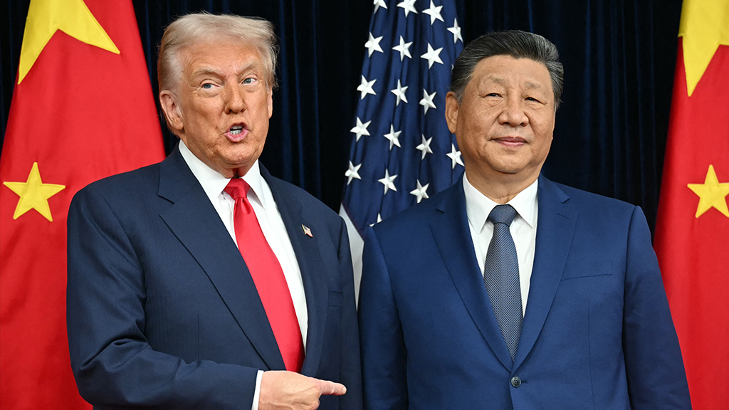 যুক্তরাষ্ট্রের সঙ্গে ‘অর্থনৈতিক সংঘাত’ স্বাভাবিক সি’র কাছে, বাণিজ্যযুদ্ধ অবসানে আশাবাদী ট্রাম্প