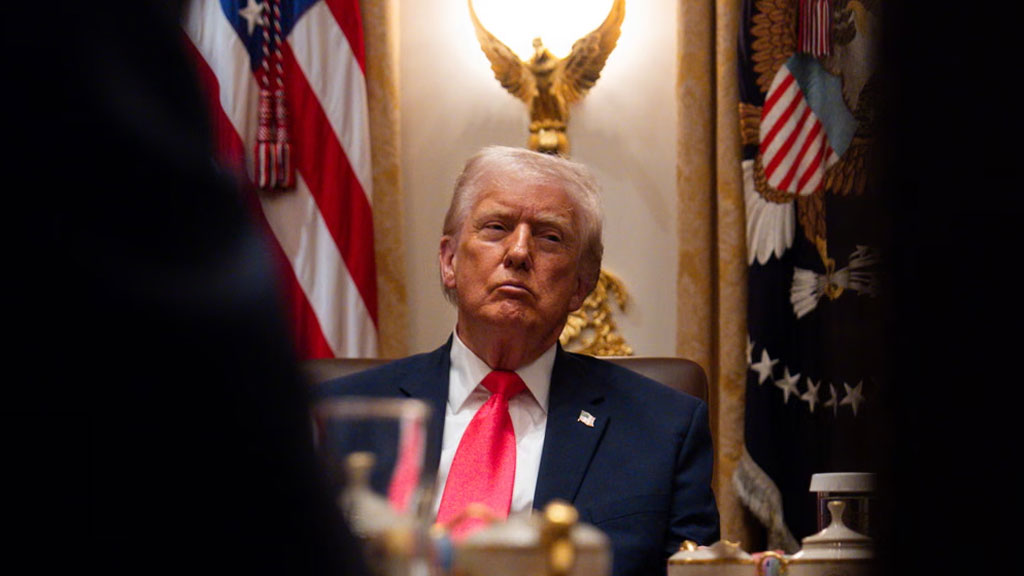 সোমালি অভিবাসীদের ‘আবর্জনা’ বললেন ট্রাম্প