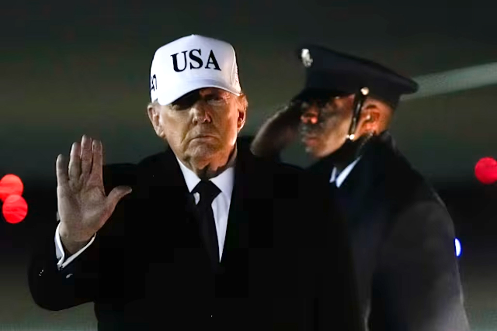 প্রতিষ্ঠানগুলো দখলে নিন, খুনিদের নাম লিখে রাখুন—ইরানিদের উদ্দেশে ট্রাম্প