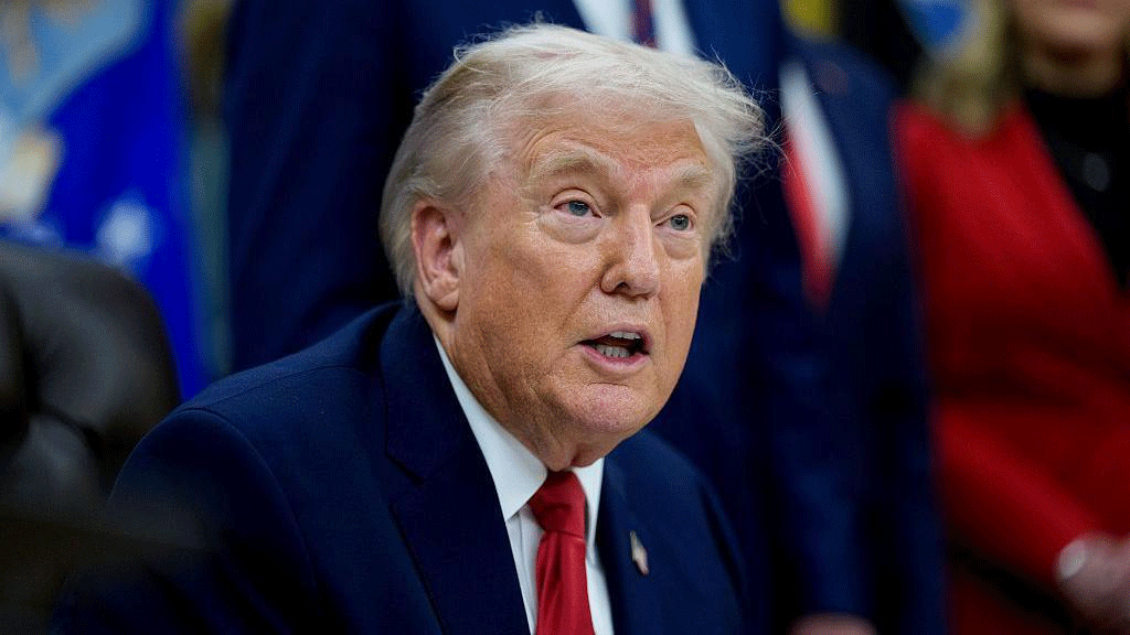 বিশ্বকাপে ইরানের অংশগ্রহণ নিয়ে মাথাব্যথা নেই ট্রাম্পের