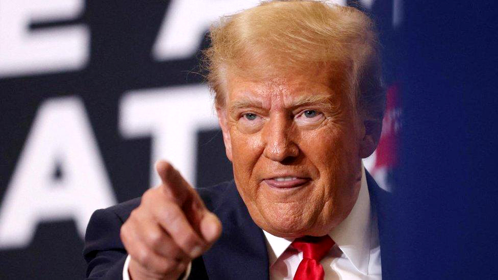 বিবিসির বিরুদ্ধে আইনি ব্যবস্থা নেওয়ার হুমকি ট্রাম্পের