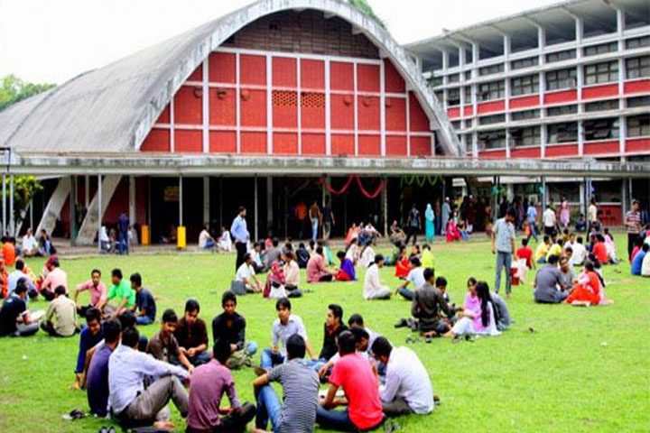 সাদিক কায়েমের মেয়র প্রার্থিতা নিয়ে ঢাবি শিক্ষার্থীদের মিশ্র–প্রতিক্রিয়া