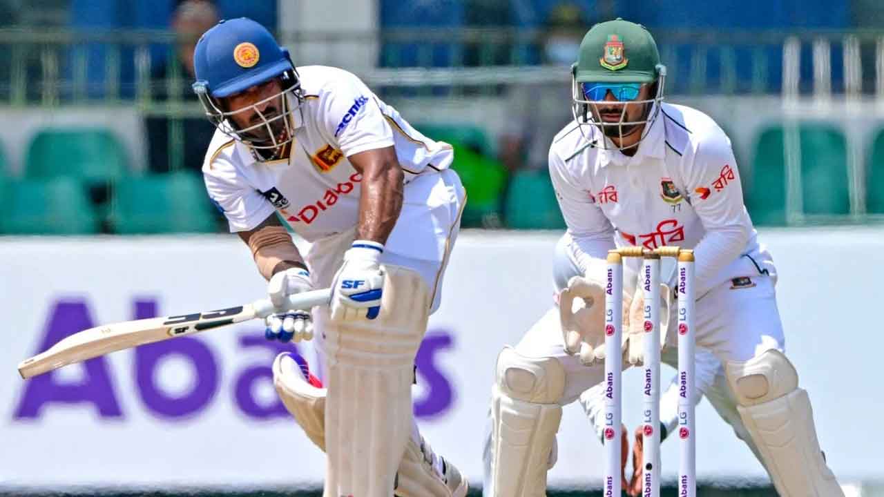এবার বাংলাদেশের বোলারদের পরীক্ষা নিচ্ছে লঙ্কানরা