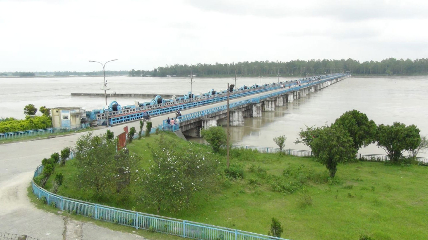 উজানের ঢলে বাড়ছে তিস্তার পানি, বন্যার আশঙ্কা