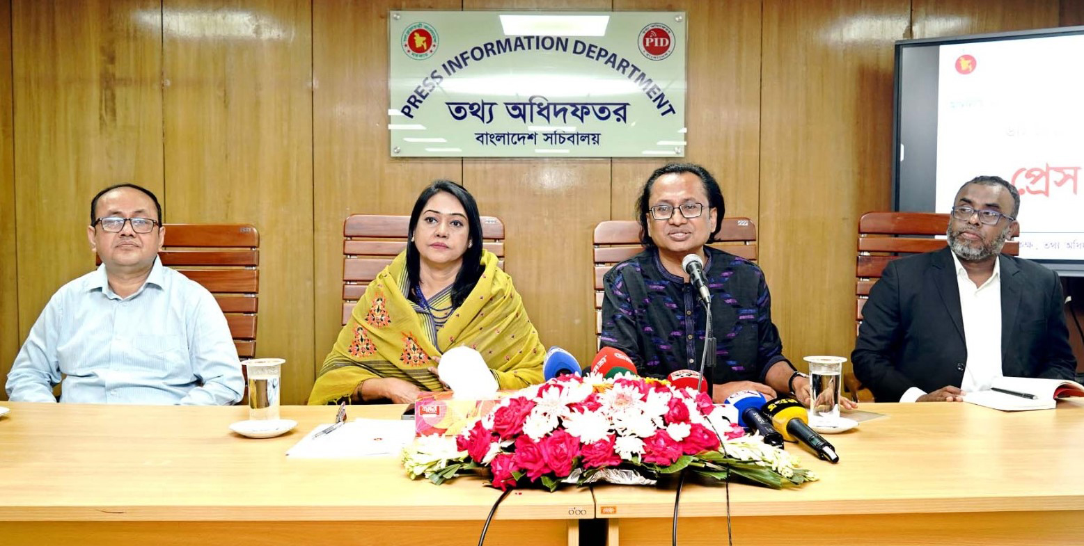 জ্বালানি তেলের সরবরাহজনিত কিছুটা সমস্যা আছে: তথ্য উপদেষ্টা