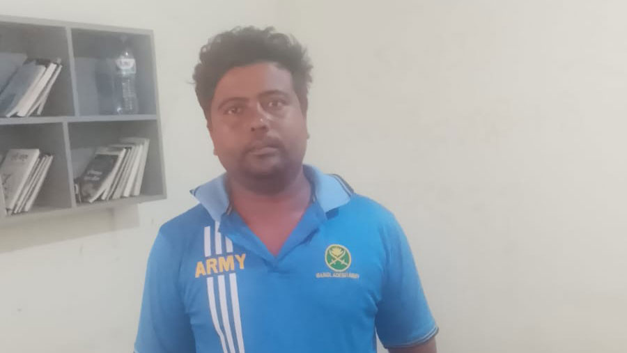 জীবননগরে নিষিদ্ধ সংগঠন ছাত্রলীগ নেতা তুহিন গ্রেপ্তার