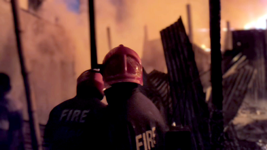 রাজধানীর তুরাগে বস্তিতে আগুন