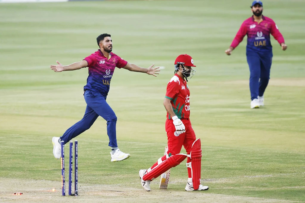 ওমানকে হারিয়ে আশা বাঁচিয়ে রাখল আরব আমিরাত