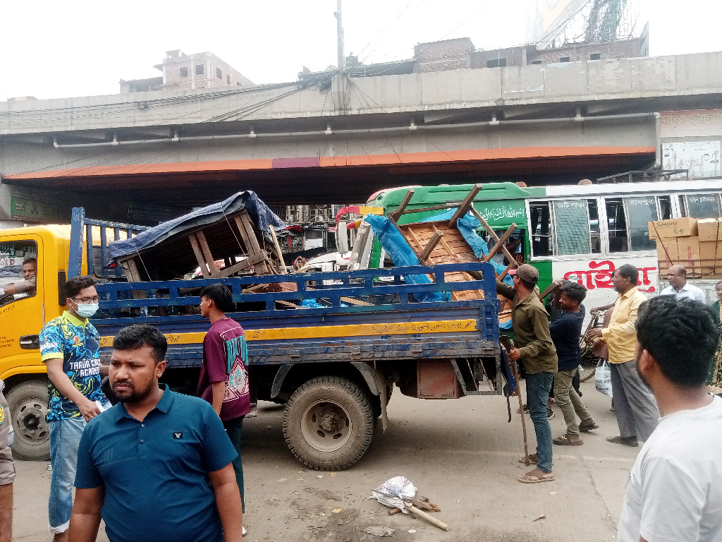 জুরাইন-দোলাইরপাড় এলাকায় উচ্ছেদ অভিযান, মামলা ও জরিমানা