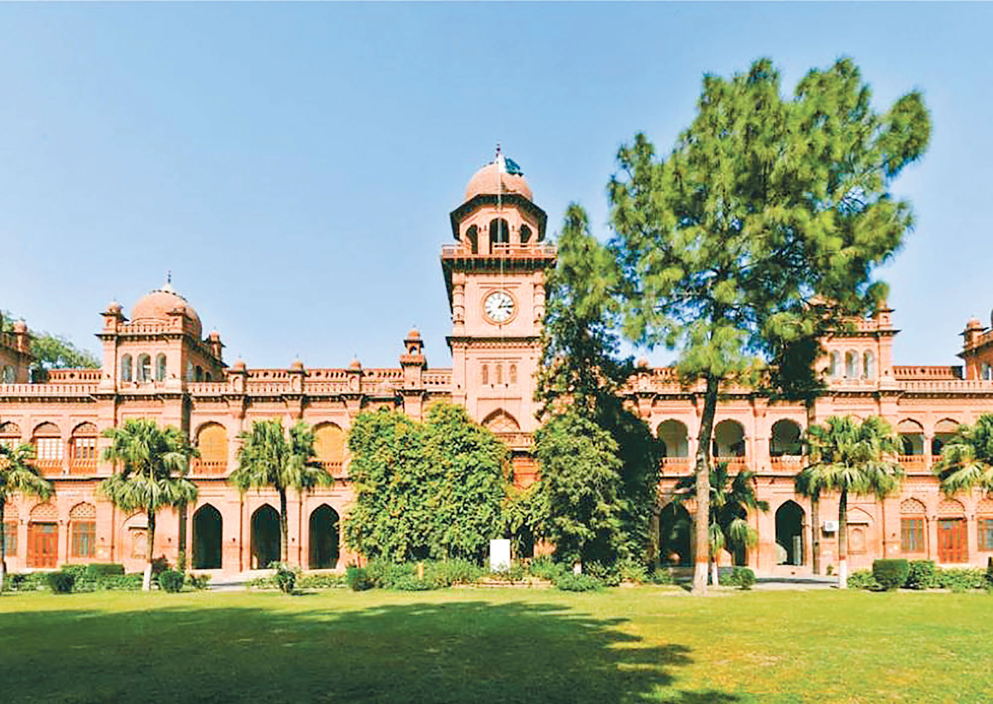 ঢাকা সেন্ট্রাল ইউনিভার্সিটি ও পাঞ্জাব বিশ্ববিদ্যালয়