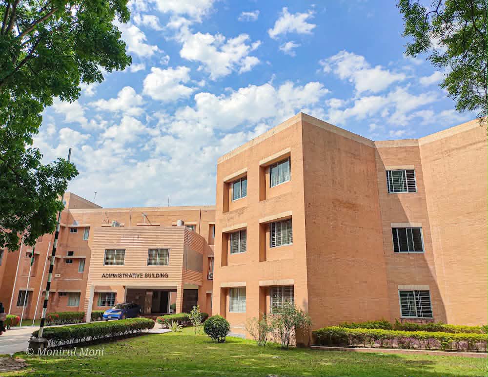 বিদ্যুৎ জটিলতায় খাজা ইউনুস আলী বিশ্ববিদ্যালয় বন্ধ ঘোষণা