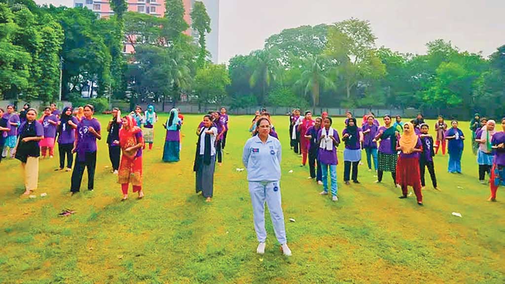 ইডেনে আত্মরক্ষা ও আত্মবিশ্বাস উন্নয়নবিষয়ক কর্মশালা
