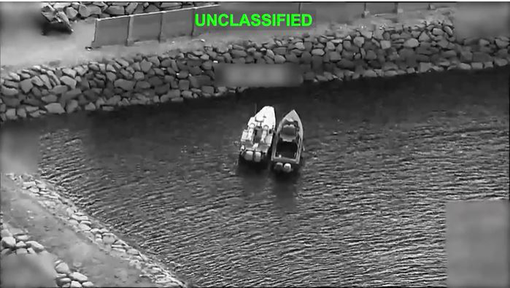 হরমুজ প্রণালি মুক্ত করতে যুদ্ধবিমান–হেলিকপ্টারের যৌথ আক্রমণ চালাচ্ছে যুক্তরাষ্ট্র ও মিত্ররা