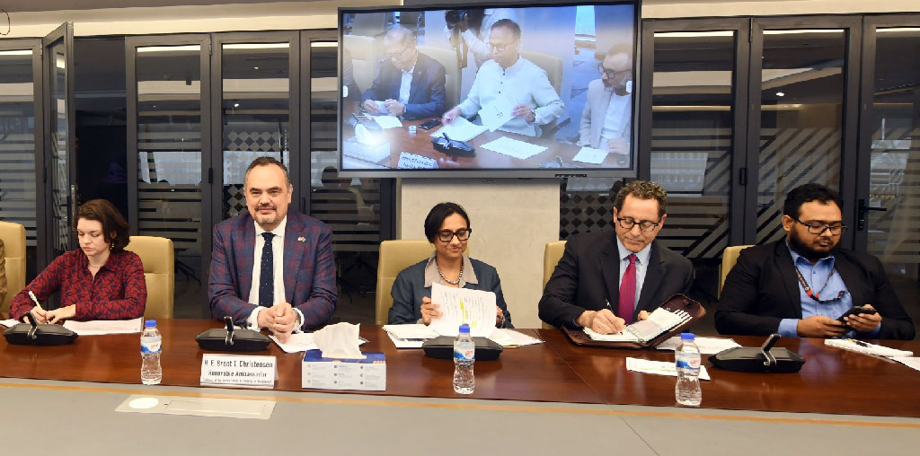 মার্কিন তুলা ব্যবহারে শুল্কছাড়ের বিষয়ে যুক্তরাষ্ট্রের কাছে স্পষ্ট জানতে চায় বিজিএমইএ