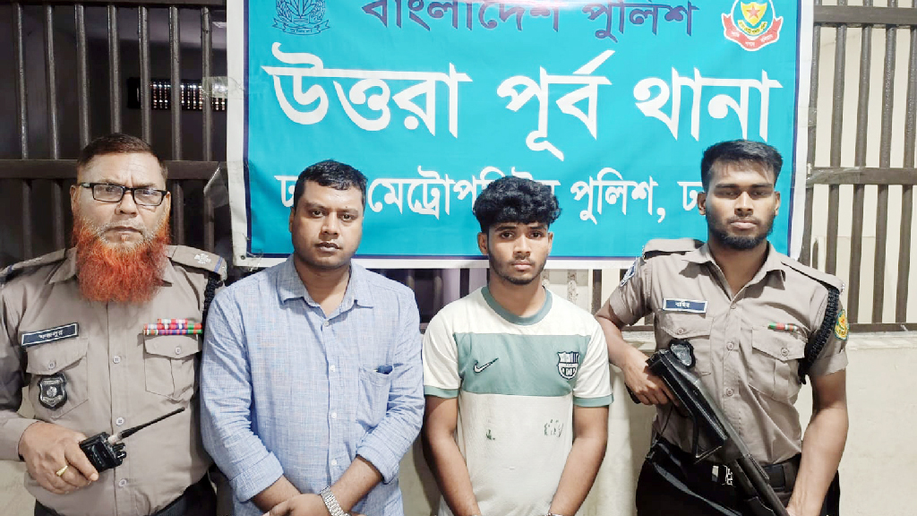 বাবার সামনে স্কুলছাত্রী মেয়েকে অপহরণের ঘটনায় গ্রেপ্তার লামিন রিমান্ডে