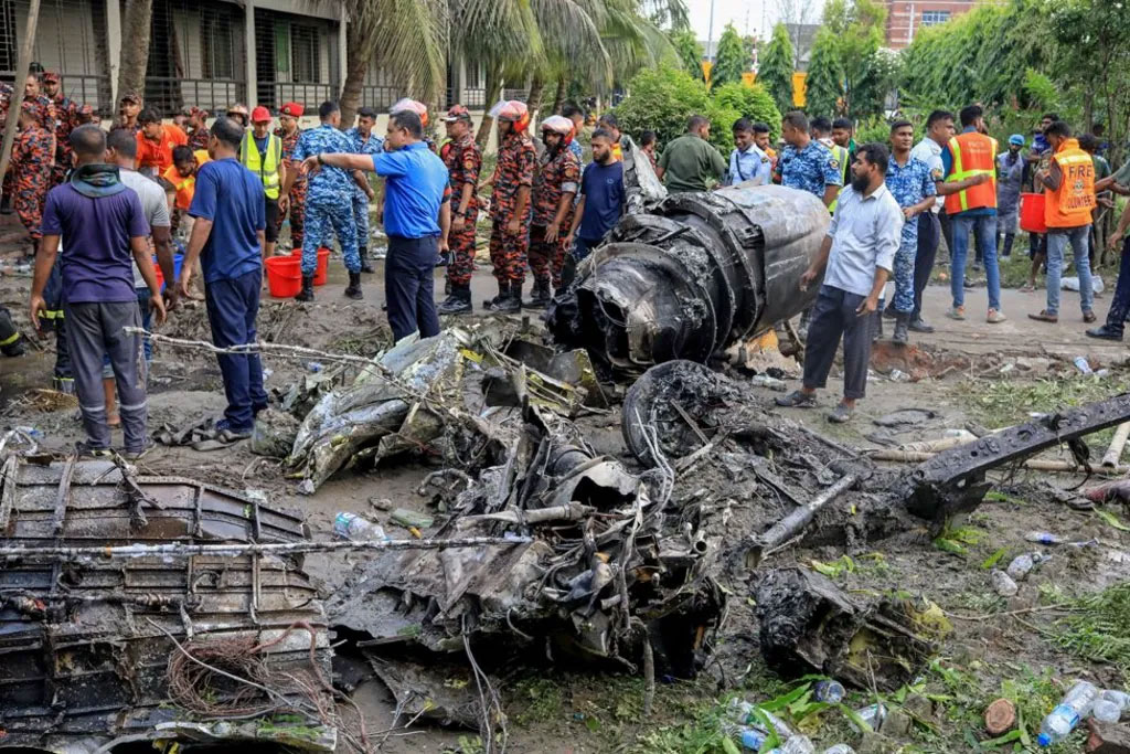 ‘প্রথমেই দেখি এক শিশুর ছিন্নভিন্ন দেহ’, এক শিক্ষার্থীর বয়ানে মাইলস্টোনের বিভীষিকা