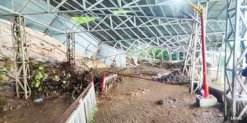 ভারতের জম্মু-কাশ্মীরে বৈষ্ণোদেবীর মন্দিরের পথে ধস, ৩০ জনের মৃত্যু