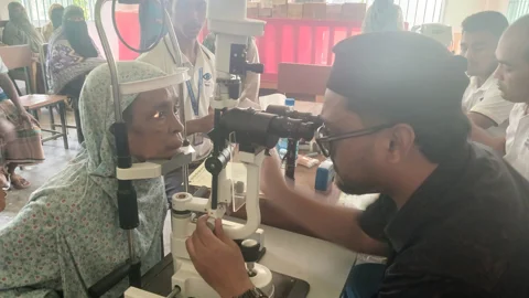 অর্থাভাবে চিকিৎসা করাতে না পারা ৭ শতাধিক রোগী পেলেন বিনা মূল্যের সেবা