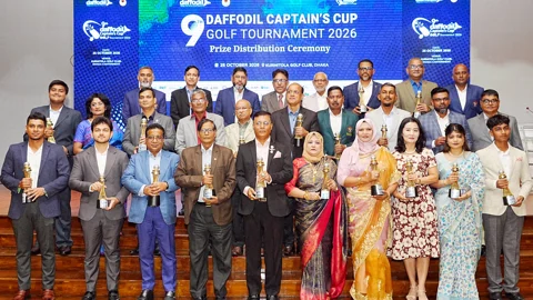 ড্যাফোডিল ক্যাপ্টেনস কাপ গলফ টুর্নামেন্টের সমাপনী অনুষ্ঠানে সেনাপ্রধান