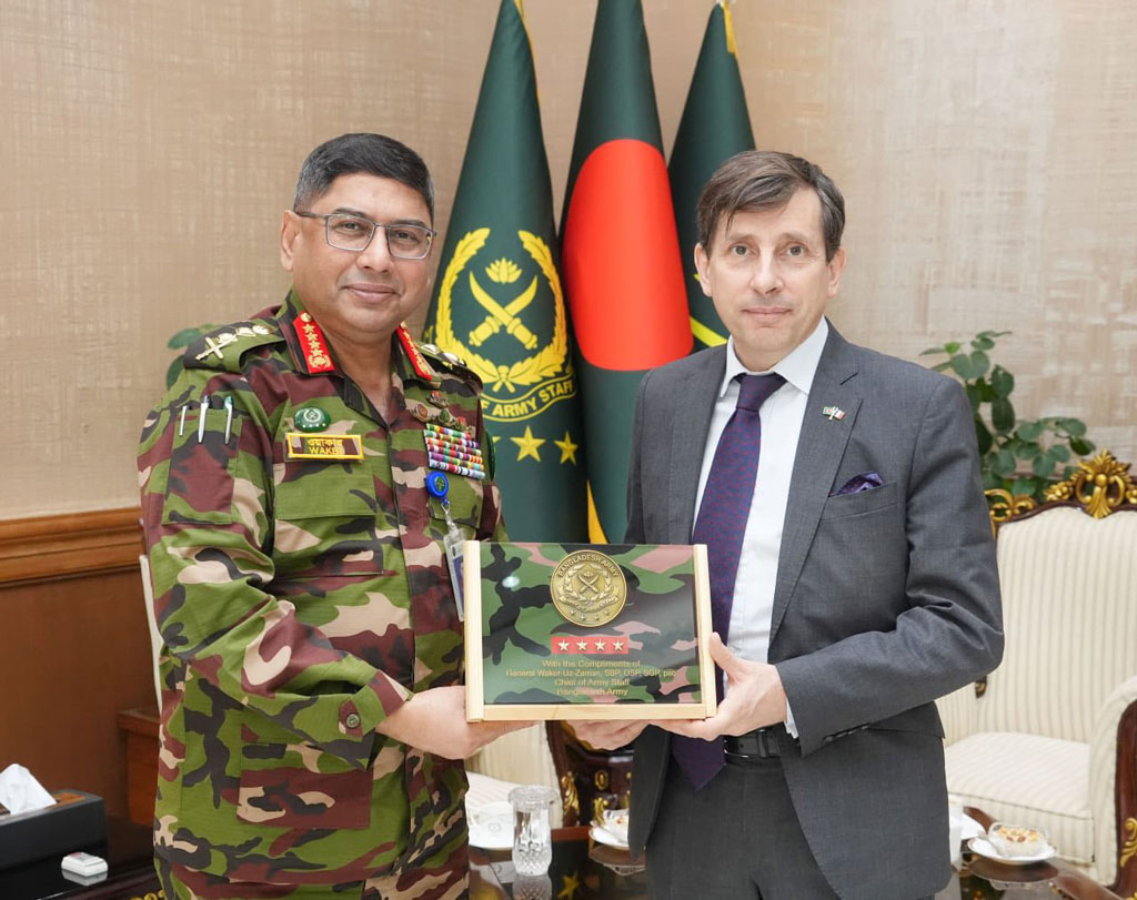 সেনাপ্রধানের সঙ্গে ফ্রান্সের রাষ্ট্রদূতের সৌজন্য সাক্ষাৎ