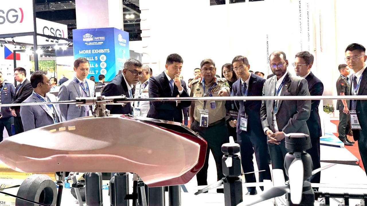 সরকারি সফরে মালয়েশিয়ায় সেনাপ্রধান