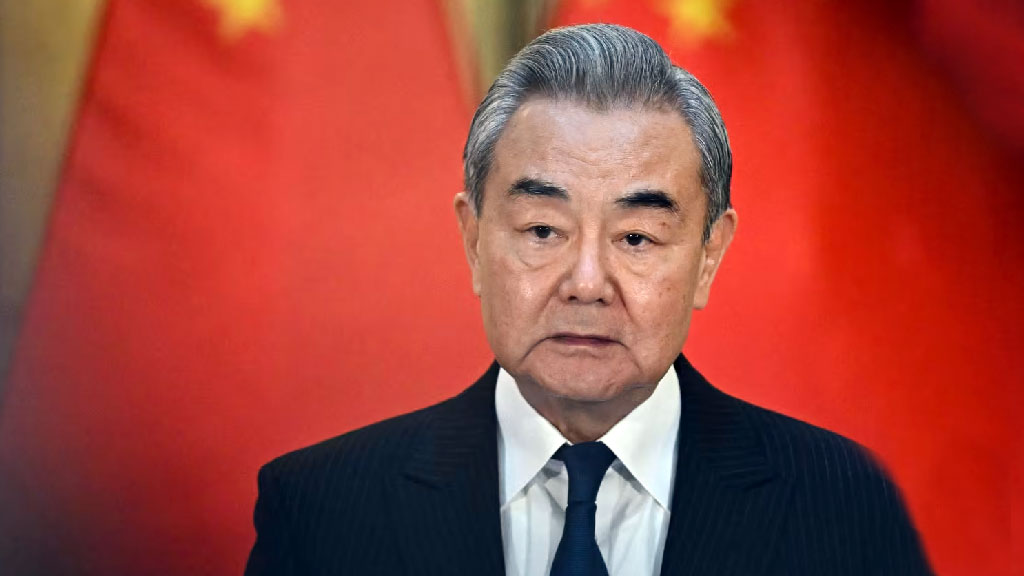 ইরানের বিরুদ্ধে হামলা বন্ধ করতে বলল চীন