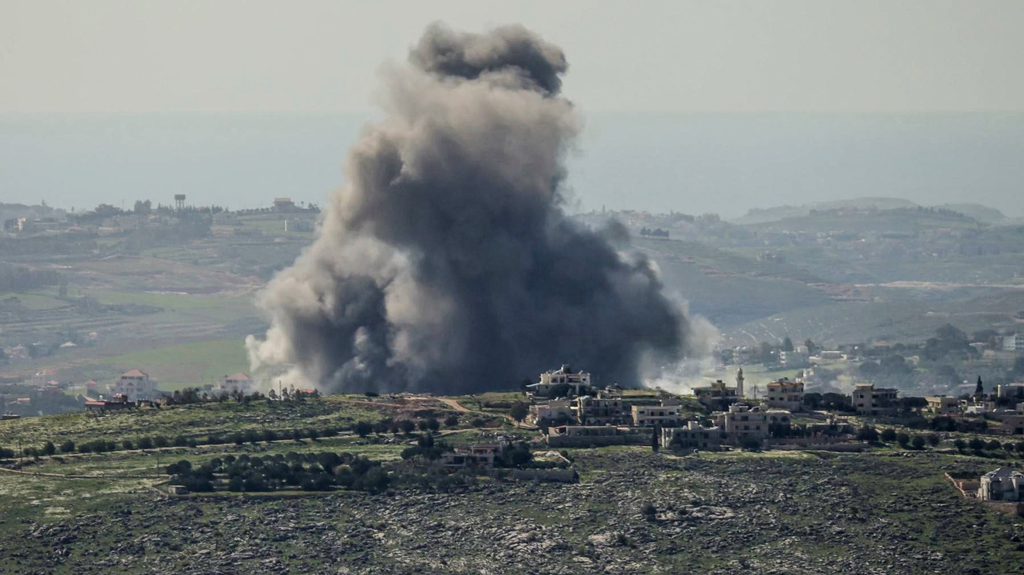 ইরানজুড়ে সাড়ে ৩ হাজারের বেশি স্থাপনায় হামলা, স্বাস্থ্যসেবাকেন্দ্র আক্রান্ত ১৩ দফায়