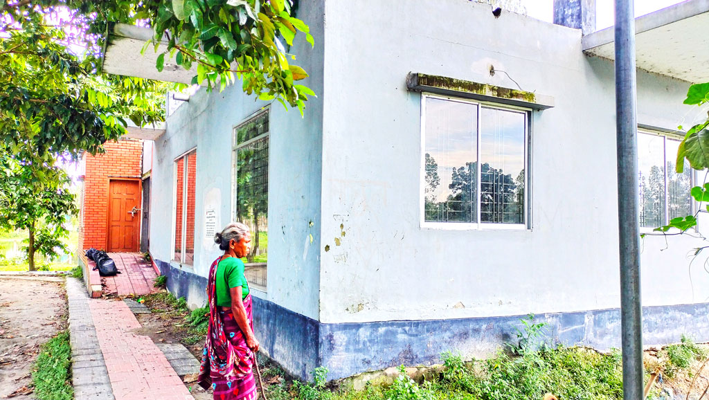 রংপুরের তারাগঞ্জ: পাঁচ বছরেও চালু হয়নি
নারী প্রশিক্ষণ কেন্দ্রটি