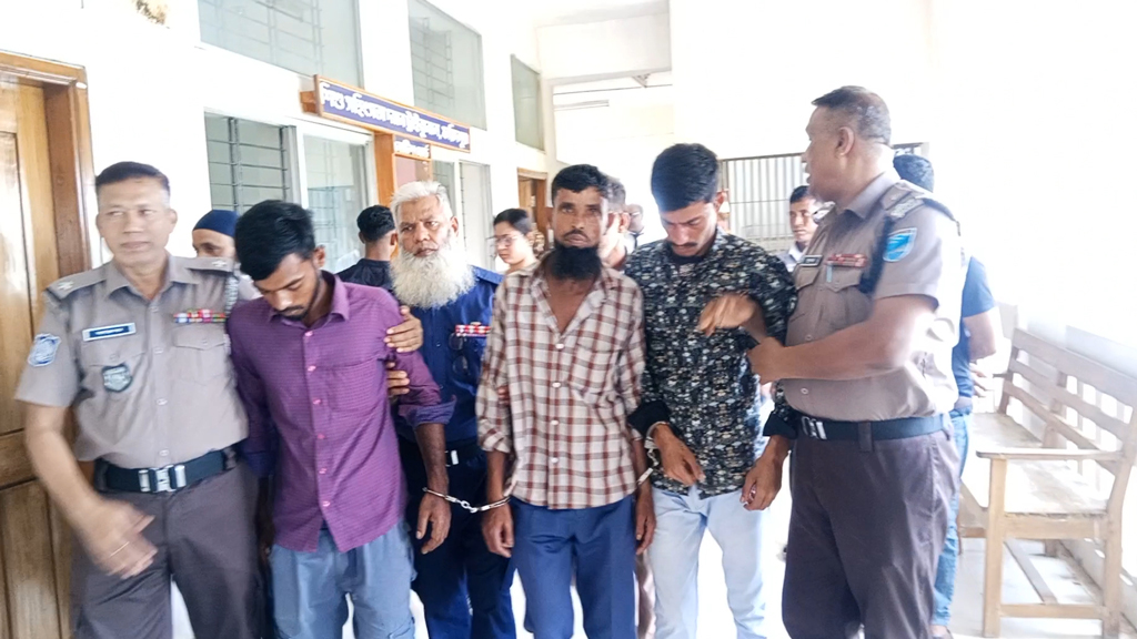প্রেমিকের সঙ্গে দেখা করতে গিয়ে সংঘবদ্ধ ধর্ষণের শিকার, প্রেমিকসহ তিনজনের যাবজ্জীবন