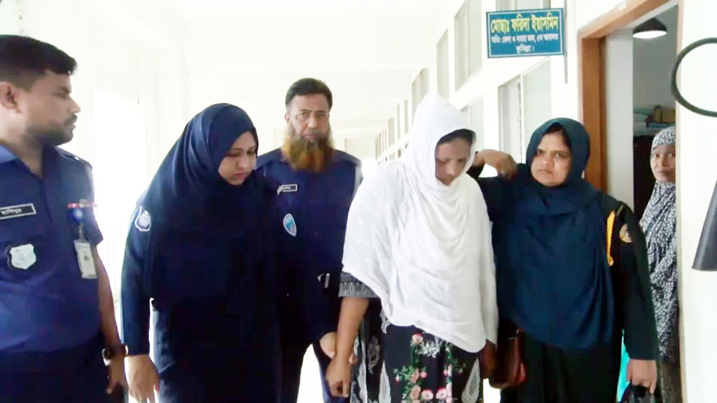 কুমিল্লায় শ্বশুর হত্যার দায়ে পুত্রবধূর যাবজ্জীবন