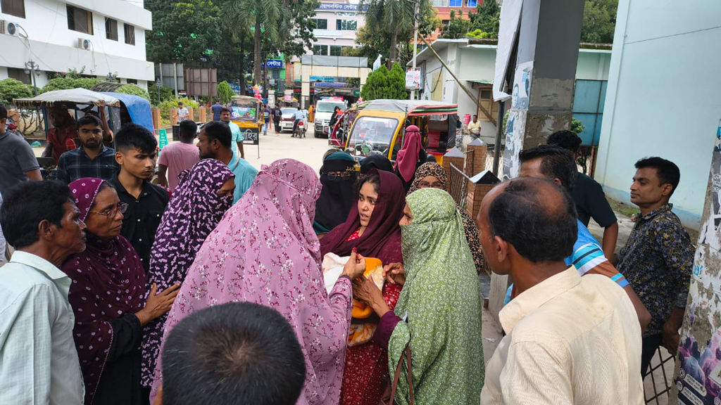সিজারে নবজাতকের মাথা কেটে মৃত্যুর অভিযোগ, দম্পতির আনন্দ ম্লান
