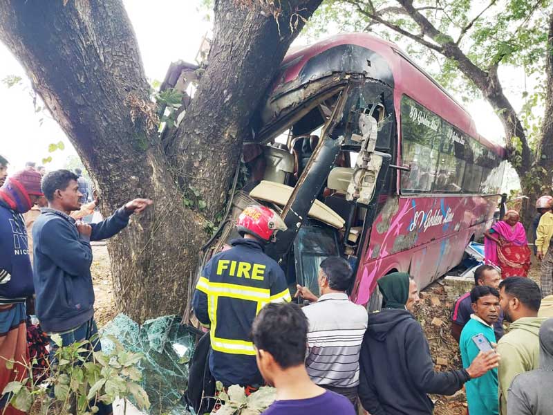 যশোরে পৃথক সড়ক দুর্ঘটনায় ঝরল ২ জনের প্রাণ