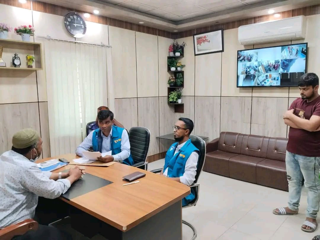 মনিরামপুর স্বাস্থ্য কমপ্লেক্সে দুদকের অভিযান: বরাদ্দের অর্ধেকেরও কম মাছ-রুটি পায় রোগী