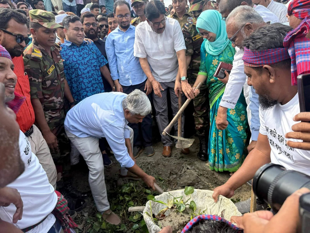 ভবদহ অঞ্চলের জলাবদ্ধতা নিরসনে খাল পুনঃখনন উদ্বোধন করলেন প্রতিমন্ত্রী অমিত