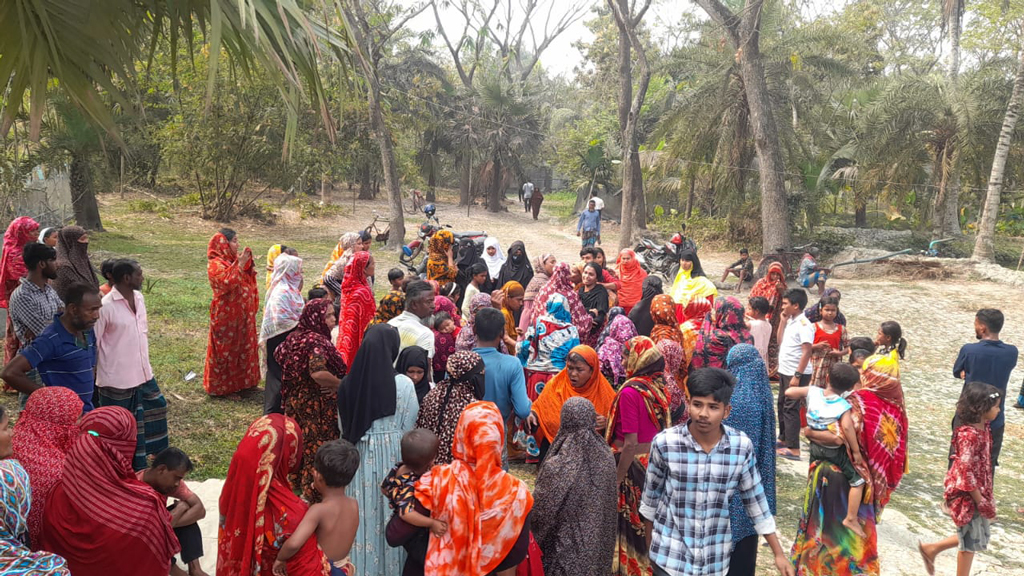 মনিরামপুরে মাছের ঘেরে মিলল কিশোরের রক্তাক্ত লাশ