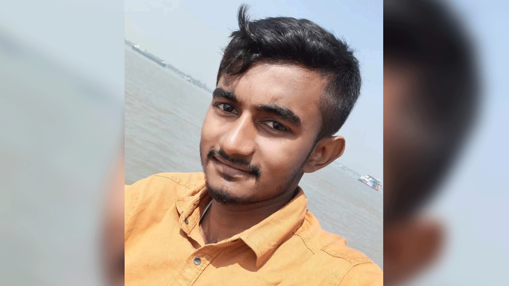 ‘তোর ছেলেরে যদি বাঁচাতে চাস, এক লাখ টাকা মেরে দে’