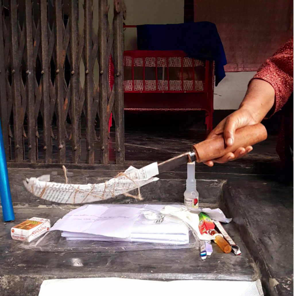 যশোরে বিএনপি ও যুবদল নেতার বাড়িতে কাফনের কাপড়, দা, চিরকুট পাঠিয়ে হুমকি