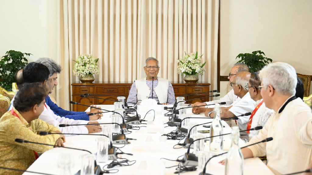 প্রধান উপদেষ্টার সঙ্গে বৈঠকে বিভিন্ন দল-সংগঠনের নেতারা