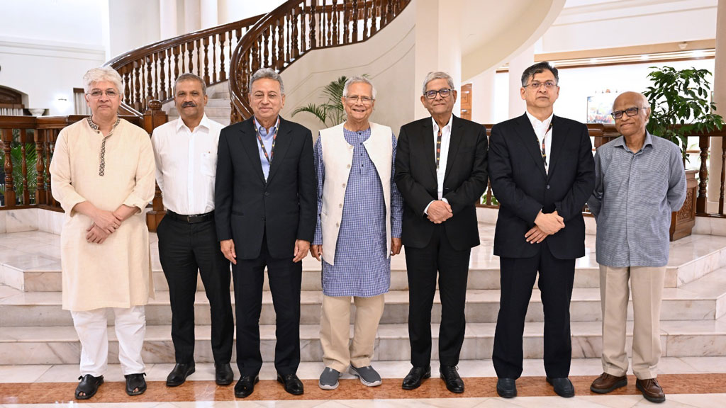 নির্বাচন শান্তিপূর্ণ ও নিরপেক্ষ করার জন্য যা কিছু প্রয়োজন করব: প্রধান উপদেষ্টা