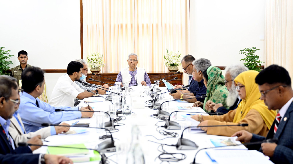 পরিবেশের ওপর নেতিবাচক প্রভাব না ফেলে সমন্বিত যোগাযোগব্যবস্থা গড়ার আহ্বান প্রধান উপদেষ্টার