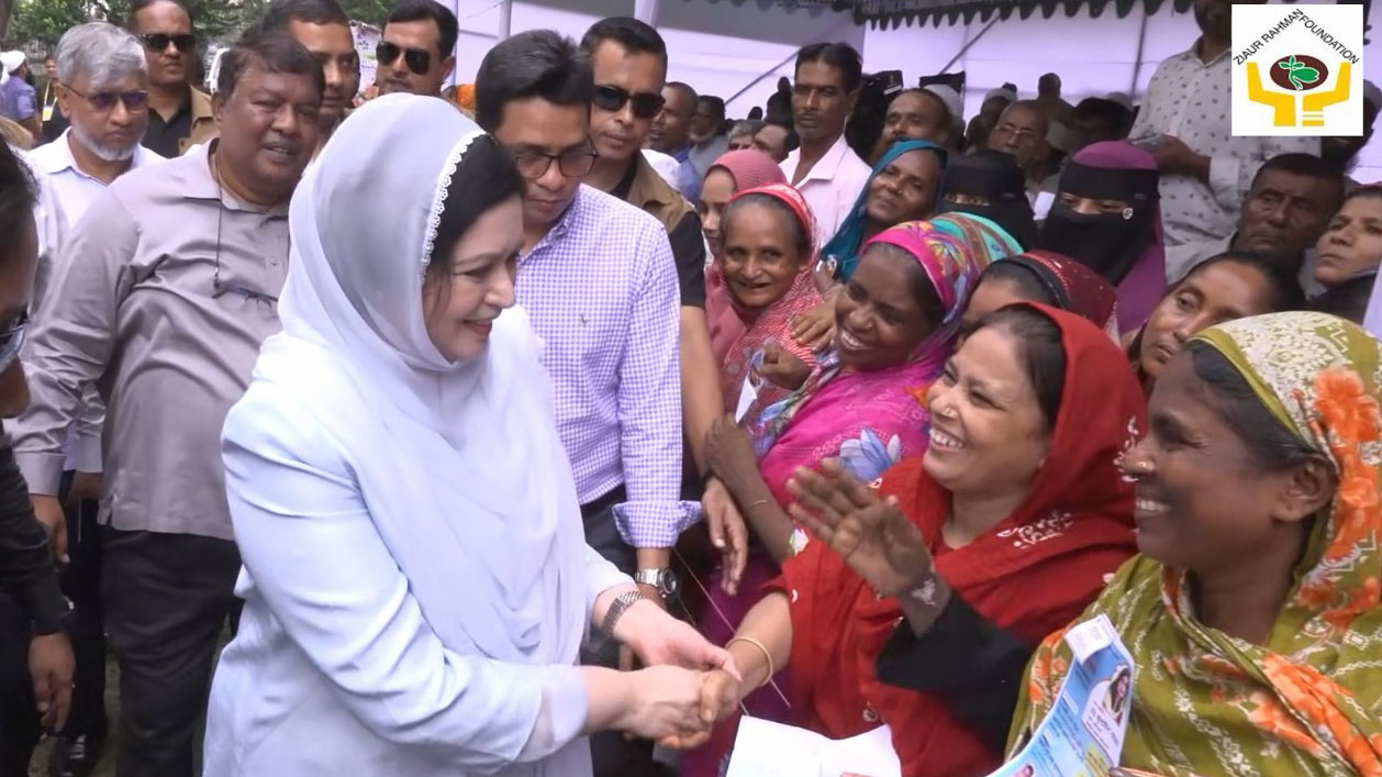 ভাসানটেক-করাইল-সাততলা বস্তির হাজার মানুষের বিনা মূল্যে চক্ষু চিকিৎসা