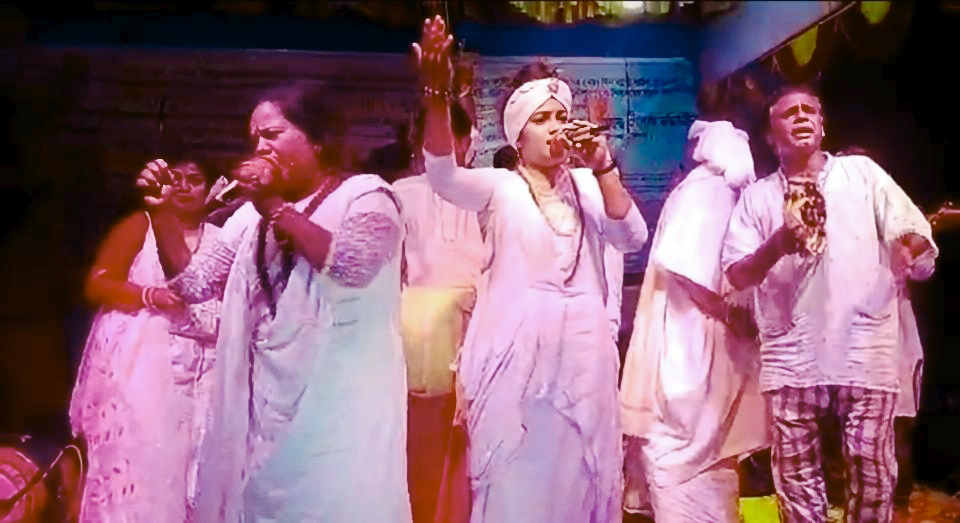 ঘিওরের জাবরা বাজারে লালনসংগীতের আসরে শেষ হলো নয় দিনের বাউল মেলা
